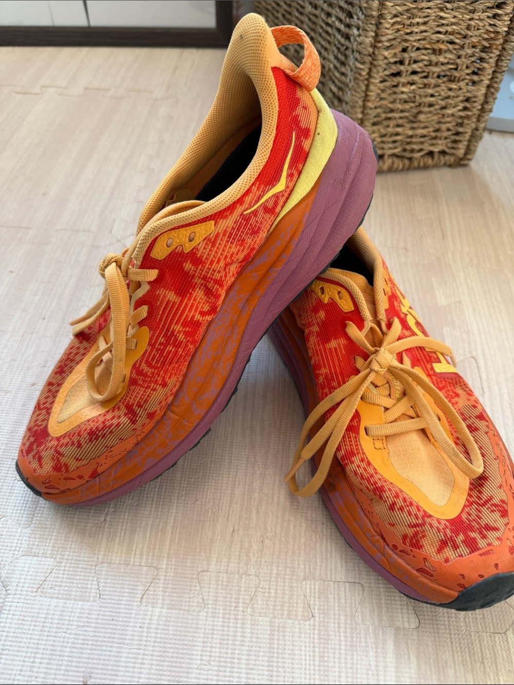 Hoka Women's Speedgoat 6 Performance Running Shoes